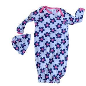 X1 ) Gerber Baby Girl Sleeper Gown 0-6M Floral Print with Matching Hat Layette